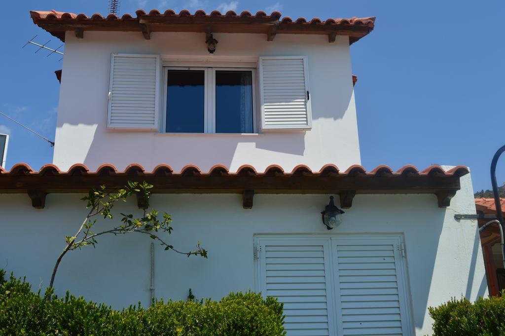 Villa Suites Lagonisi Luxury Exteriör bild